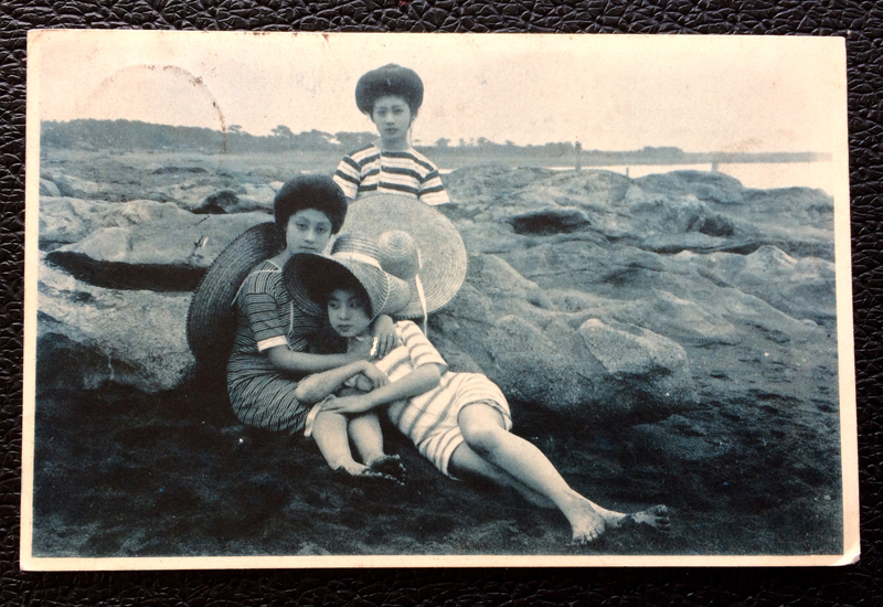 Project Postcard September 1912 - beachwear - Japanes ladies on the beach